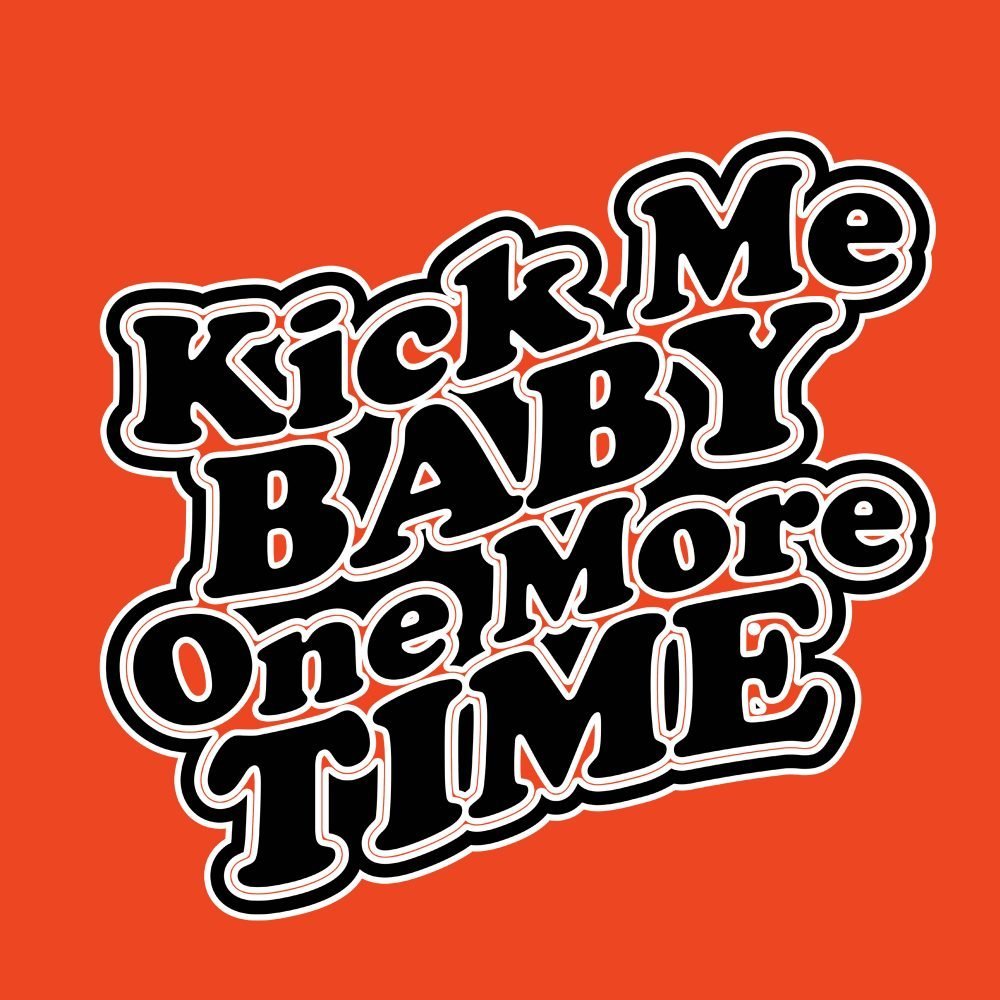 06 148 Women Pregnancy Tshirt with Kick me baby one more time Printed Design